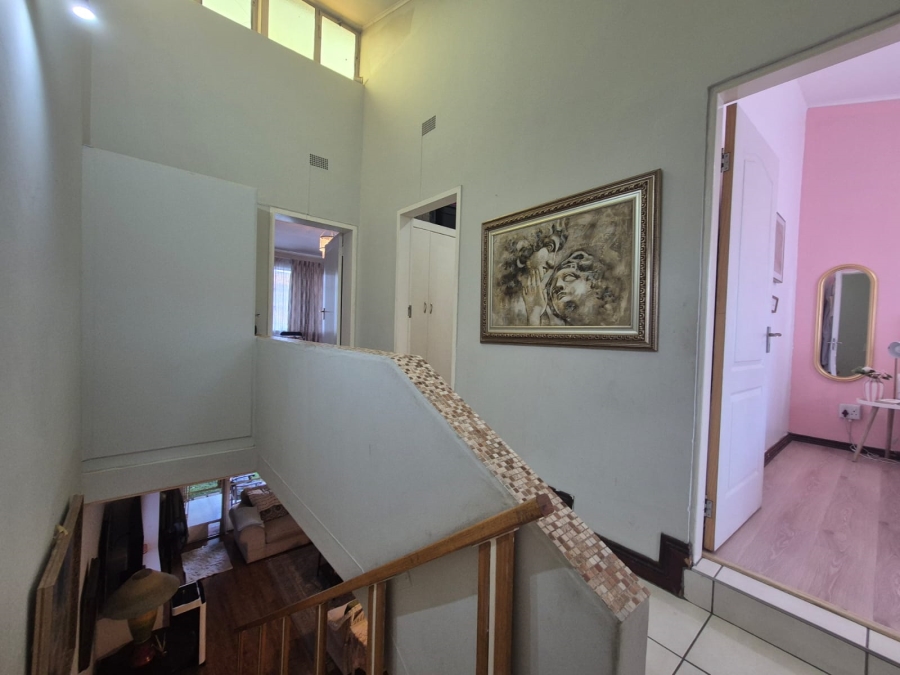 3 Bedroom Property for Sale in Three Rivers Proper Gauteng