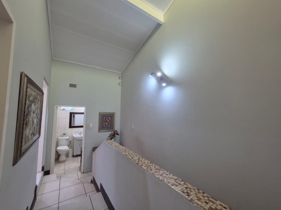 3 Bedroom Property for Sale in Three Rivers Proper Gauteng