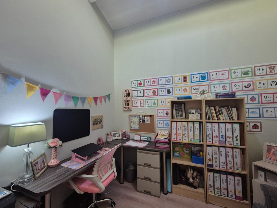 3 Bedroom Property for Sale in Three Rivers Proper Gauteng