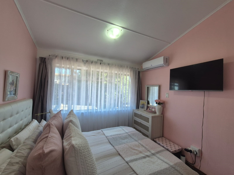 3 Bedroom Property for Sale in Three Rivers Proper Gauteng