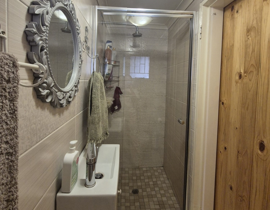 3 Bedroom Property for Sale in Three Rivers Proper Gauteng