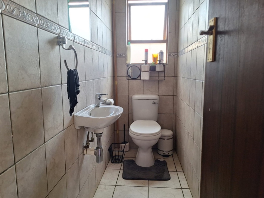 2 Bedroom Property for Sale in Heidelberg Gauteng