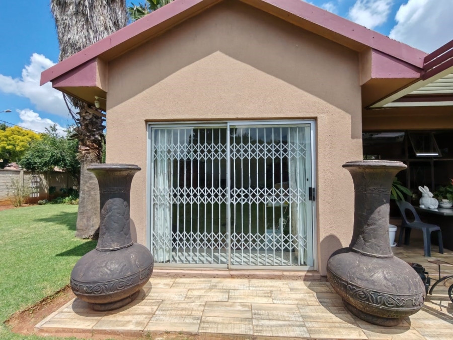 3 Bedroom Property for Sale in Risiville Gauteng