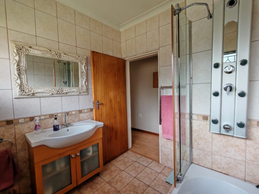 3 Bedroom Property for Sale in Risiville Gauteng