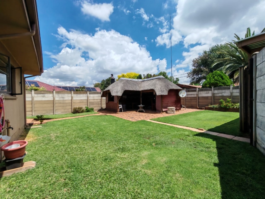 3 Bedroom Property for Sale in Risiville Gauteng
