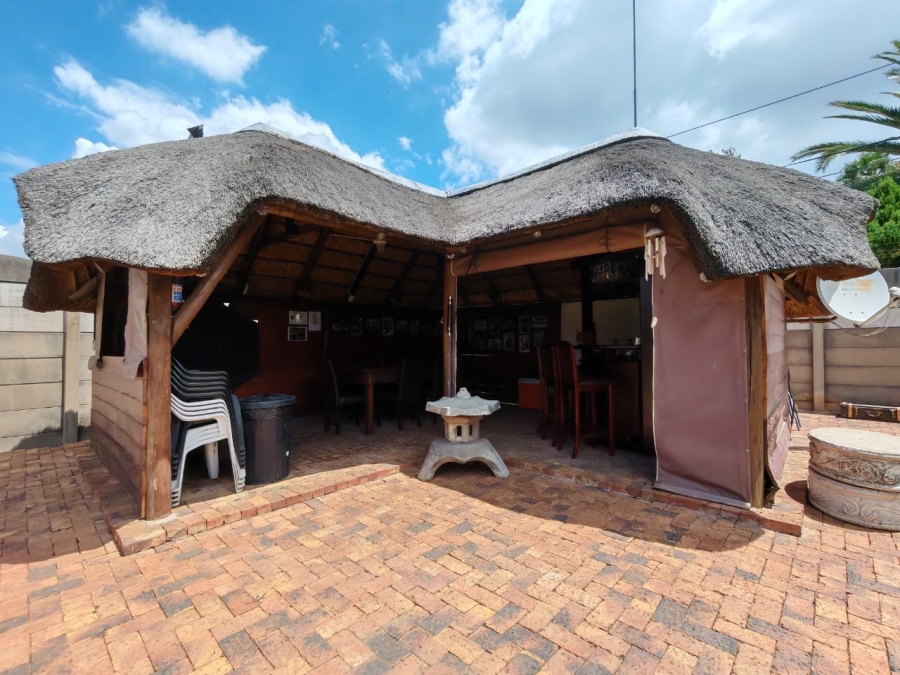 3 Bedroom Property for Sale in Risiville Gauteng
