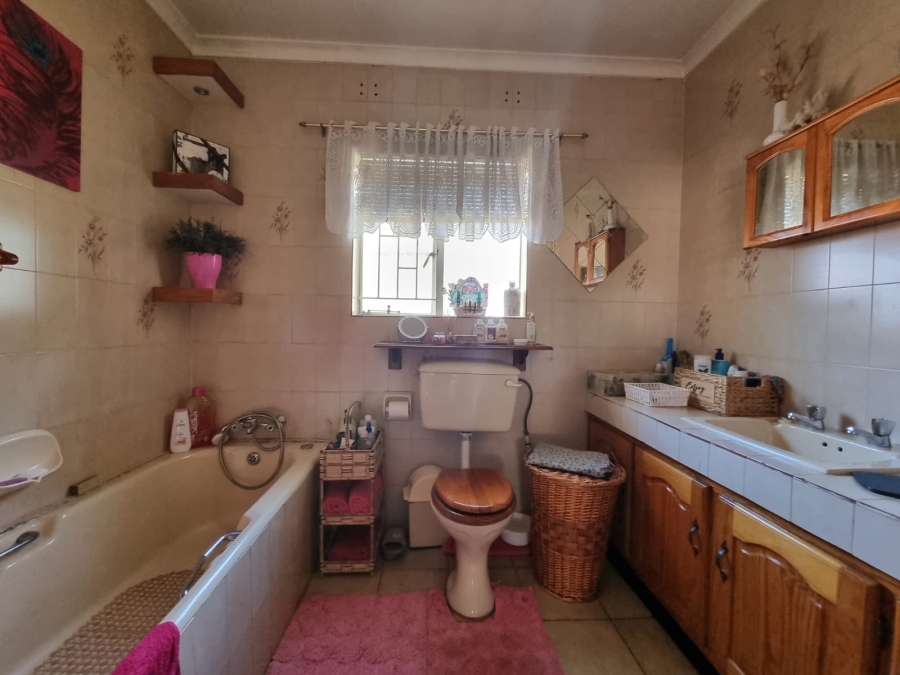 4 Bedroom Property for Sale in Arcon Park Gauteng