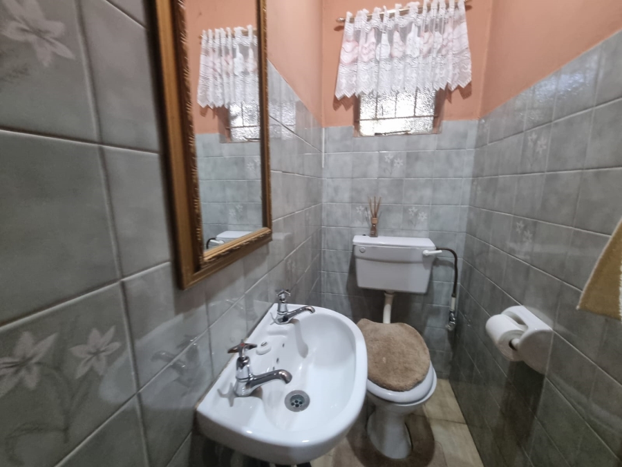 4 Bedroom Property for Sale in Arcon Park Gauteng