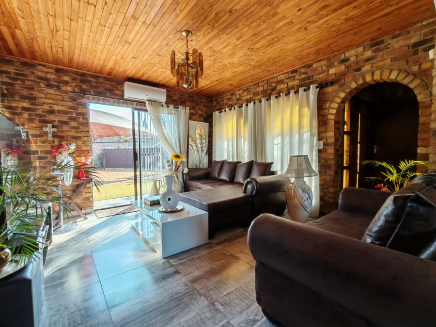 4 Bedroom Property for Sale in Risiville Gauteng