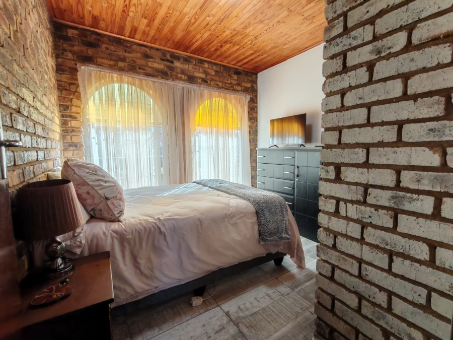 4 Bedroom Property for Sale in Risiville Gauteng