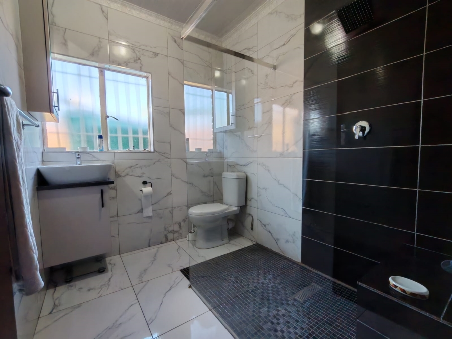 4 Bedroom Property for Sale in Risiville Gauteng