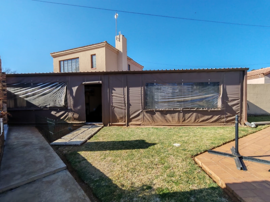 4 Bedroom Property for Sale in Risiville Gauteng