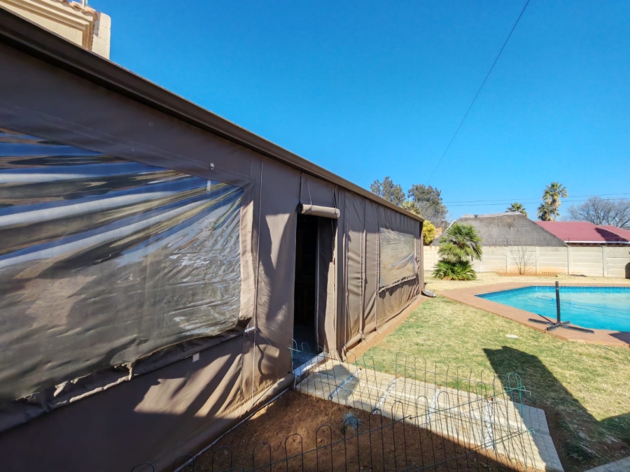 4 Bedroom Property for Sale in Risiville Gauteng