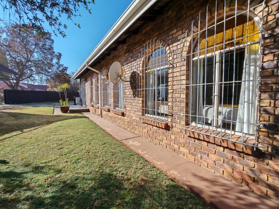 4 Bedroom Property for Sale in Risiville Gauteng