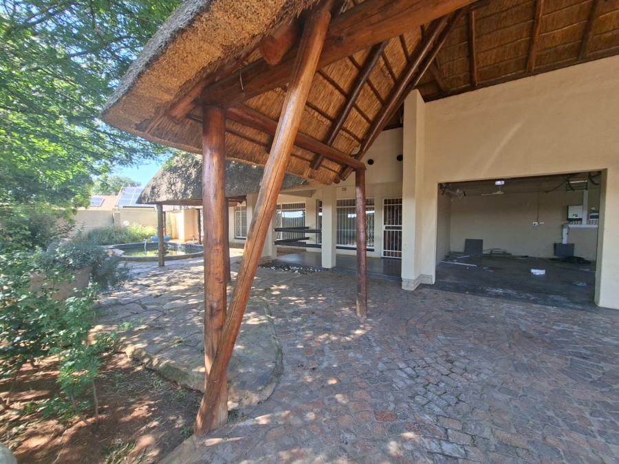 4 Bedroom Property for Sale in Golf Park Gauteng