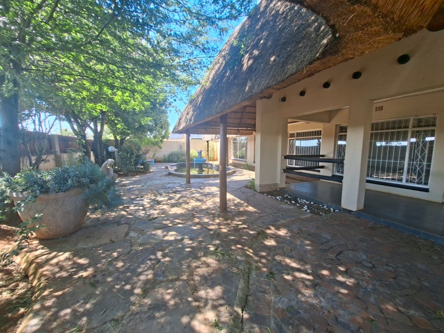 4 Bedroom Property for Sale in Golf Park Gauteng