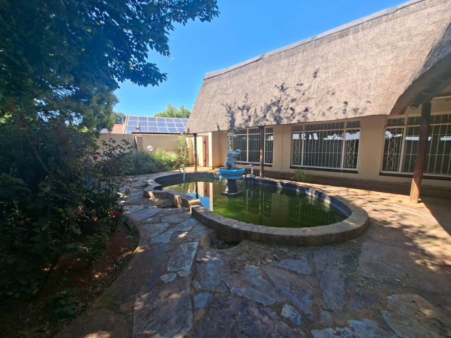 4 Bedroom Property for Sale in Golf Park Gauteng