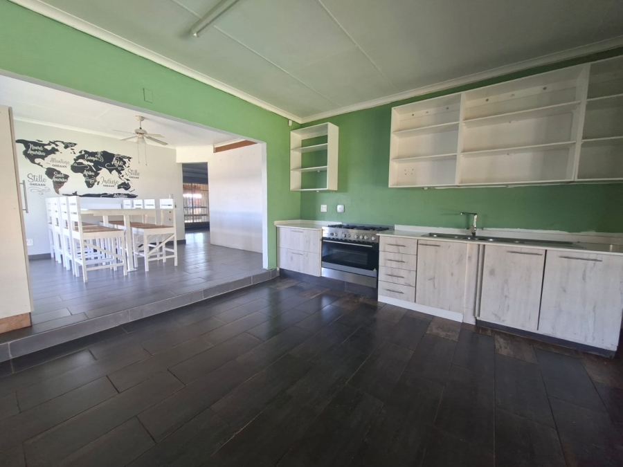 4 Bedroom Property for Sale in Golf Park Gauteng