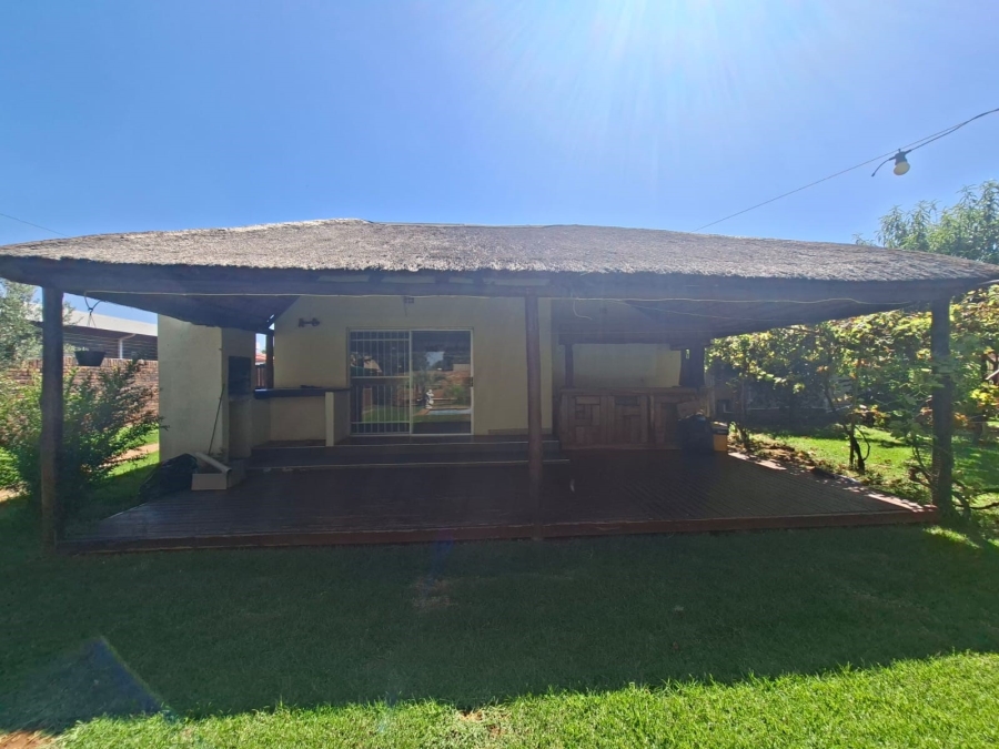 4 Bedroom Property for Sale in Golf Park Gauteng