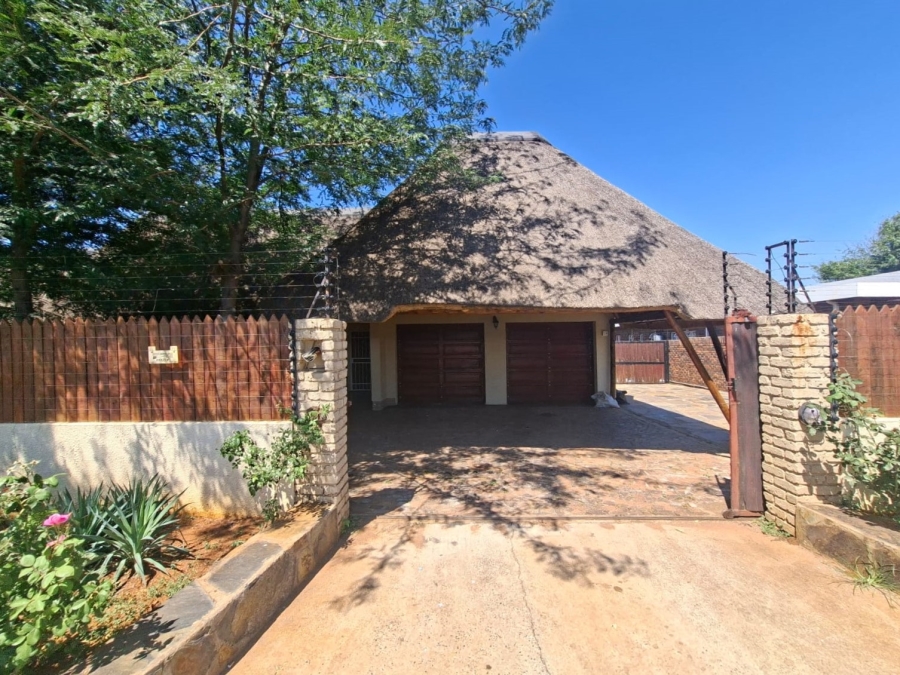 4 Bedroom Property for Sale in Golf Park Gauteng