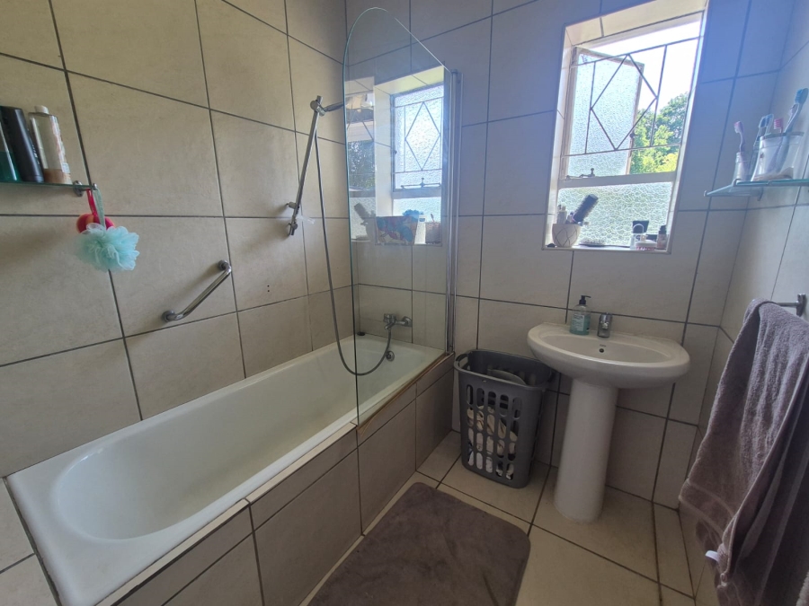 3 Bedroom Property for Sale in Three Rivers Gauteng