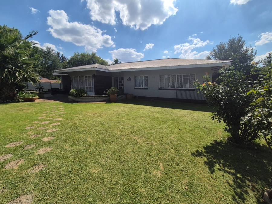 3 Bedroom Property for Sale in Three Rivers Gauteng