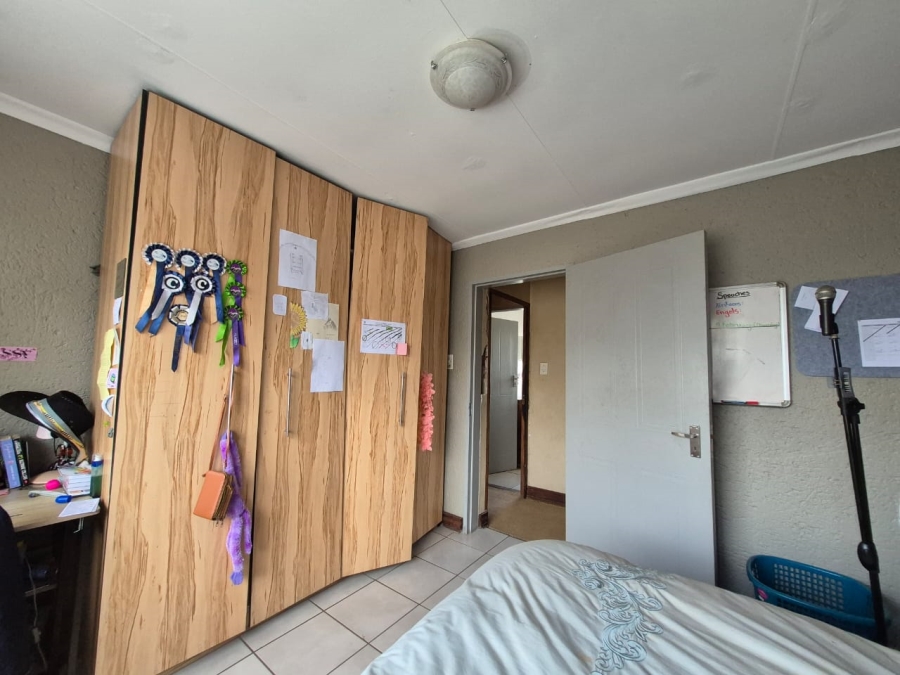 4 Bedroom Property for Sale in Walkerville Manor Gauteng