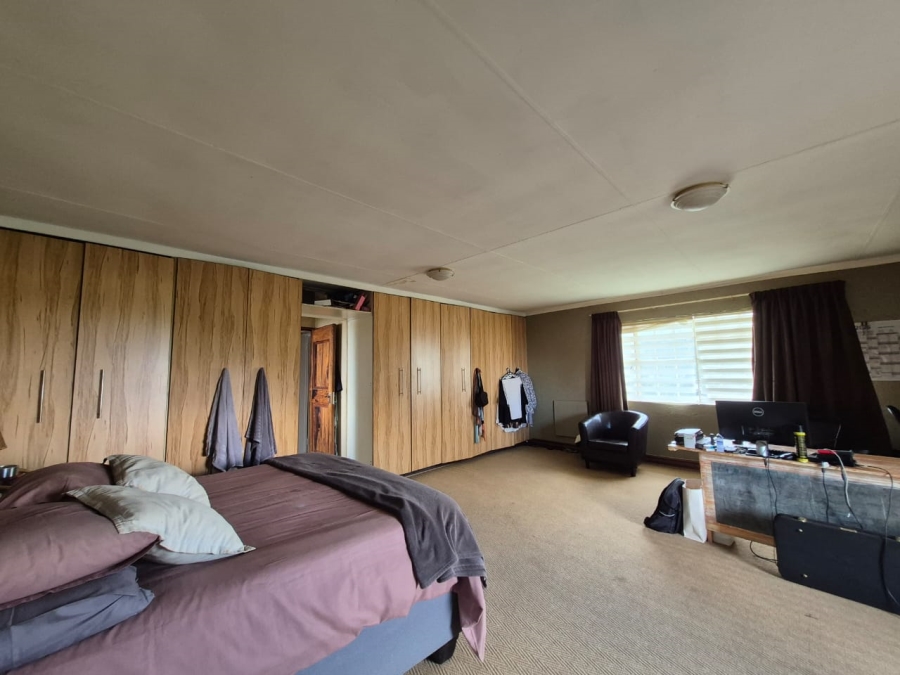 4 Bedroom Property for Sale in Walkerville Manor Gauteng