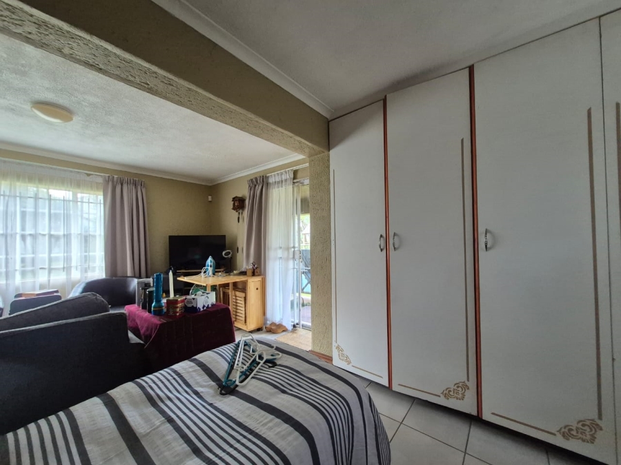 4 Bedroom Property for Sale in Walkerville Manor Gauteng