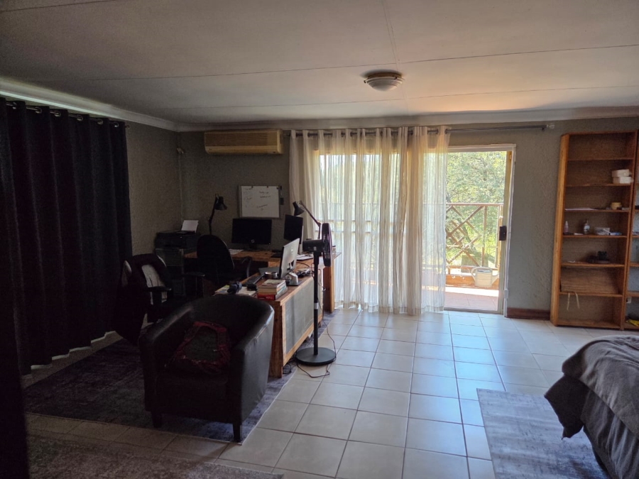 4 Bedroom Property for Sale in Walkerville Manor Gauteng