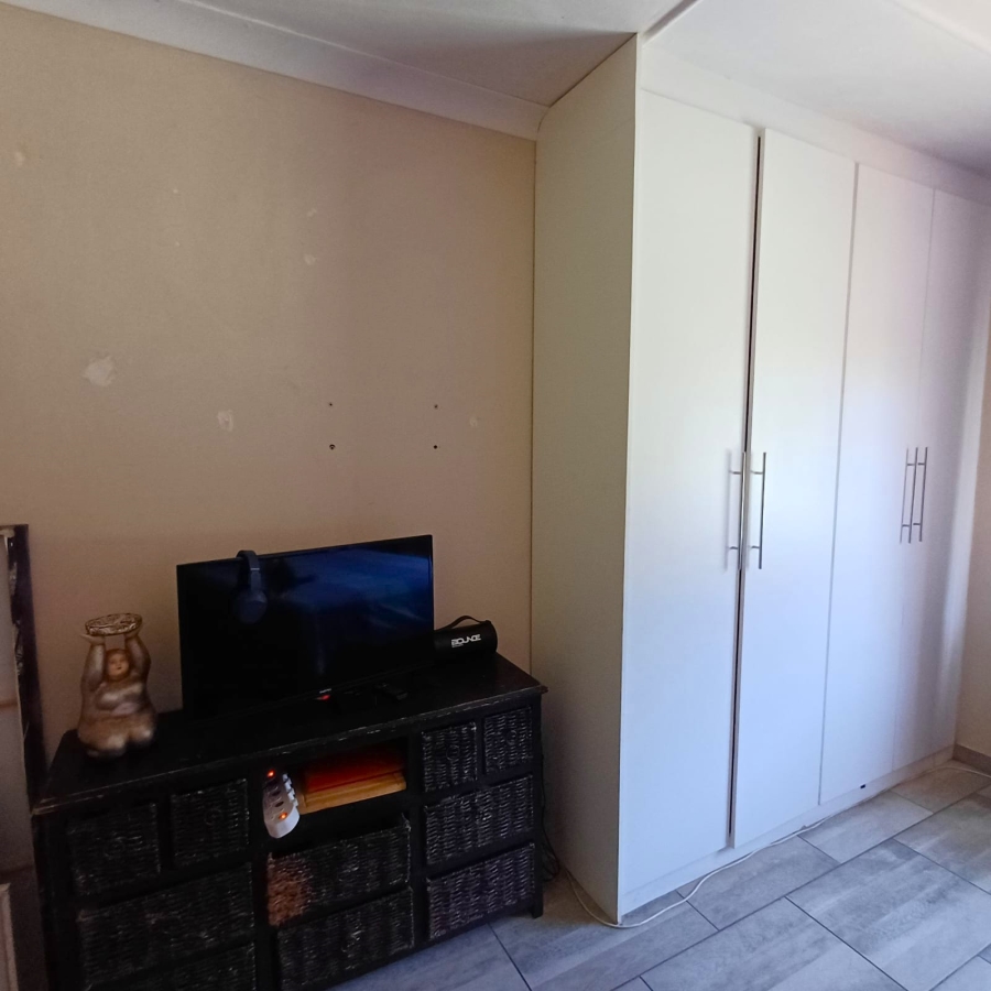 3 Bedroom Property for Sale in Rothdene Gauteng
