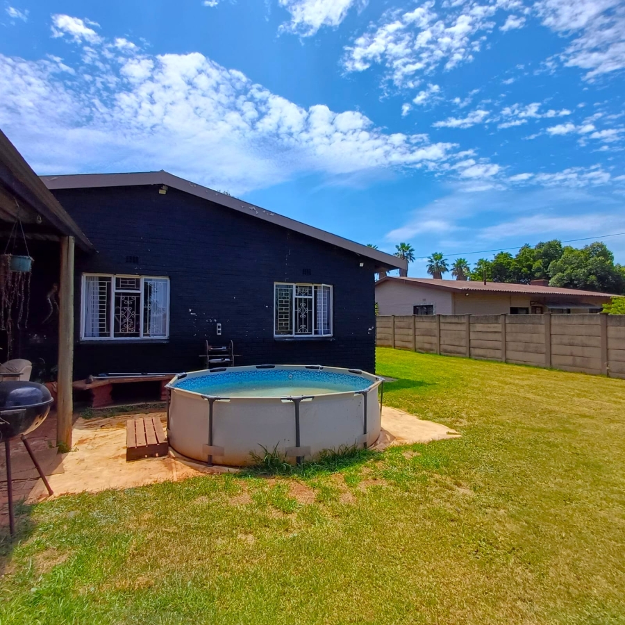 3 Bedroom Property for Sale in Rothdene Gauteng