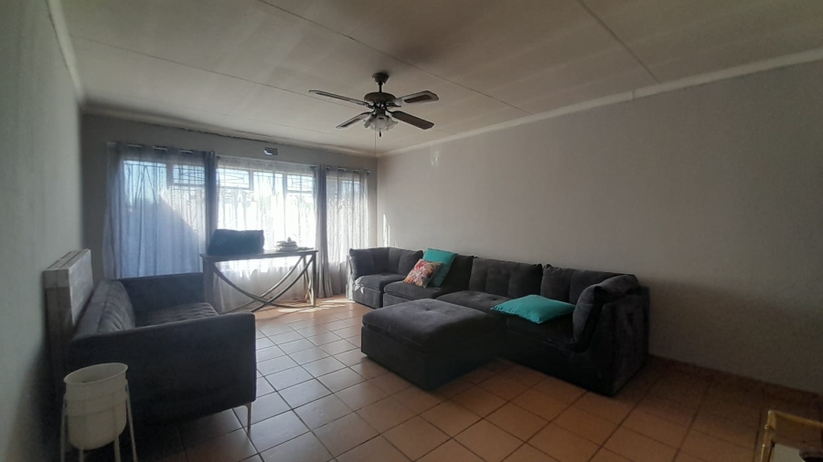 3 Bedroom Property for Sale in Sonland Park Gauteng