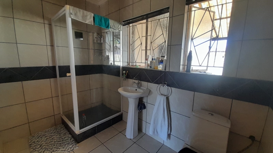 3 Bedroom Property for Sale in Sonland Park Gauteng