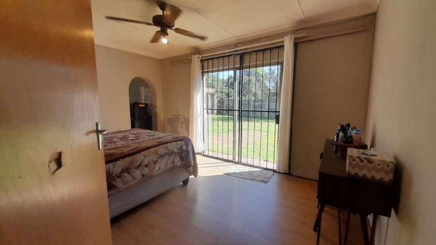 3 Bedroom Property for Sale in Sonland Park Gauteng