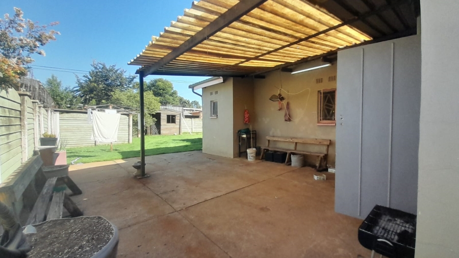 3 Bedroom Property for Sale in Sonland Park Gauteng