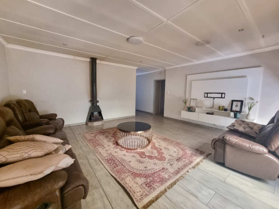 4 Bedroom Property for Sale in Arcon Park Gauteng