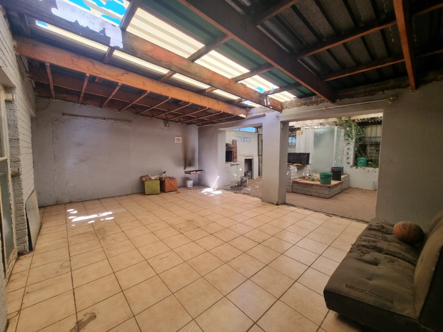 4 Bedroom Property for Sale in Arcon Park Gauteng