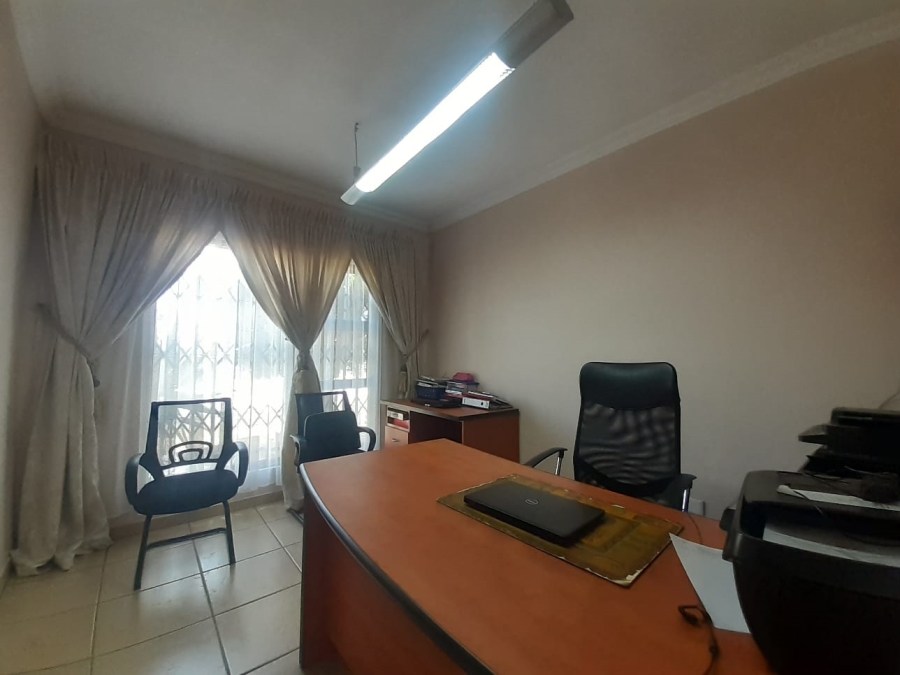 4 Bedroom Property for Sale in Waldrift Gauteng