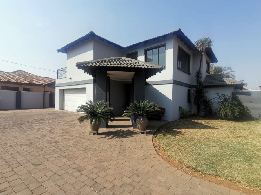 3 Bedroom Property for Sale in Vanderbijlpark SE 8 Gauteng
