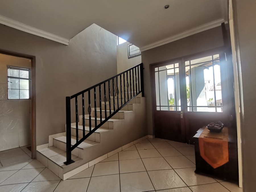 3 Bedroom Property for Sale in Vanderbijlpark SE 8 Gauteng