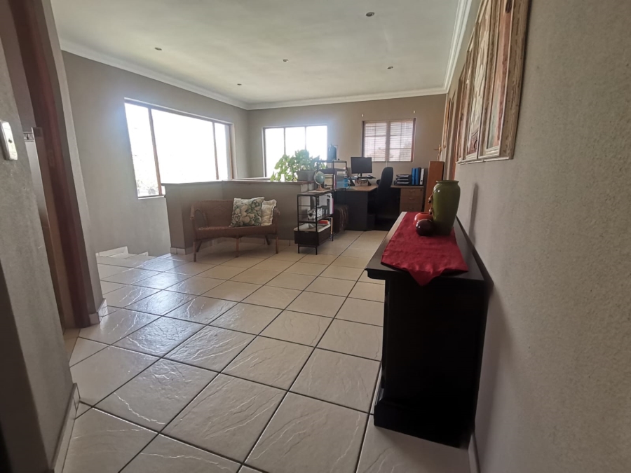 3 Bedroom Property for Sale in Vanderbijlpark SE 8 Gauteng