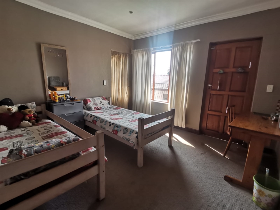 3 Bedroom Property for Sale in Vanderbijlpark SE 8 Gauteng