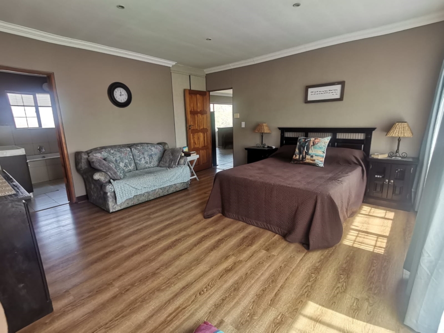 3 Bedroom Property for Sale in Vanderbijlpark SE 8 Gauteng