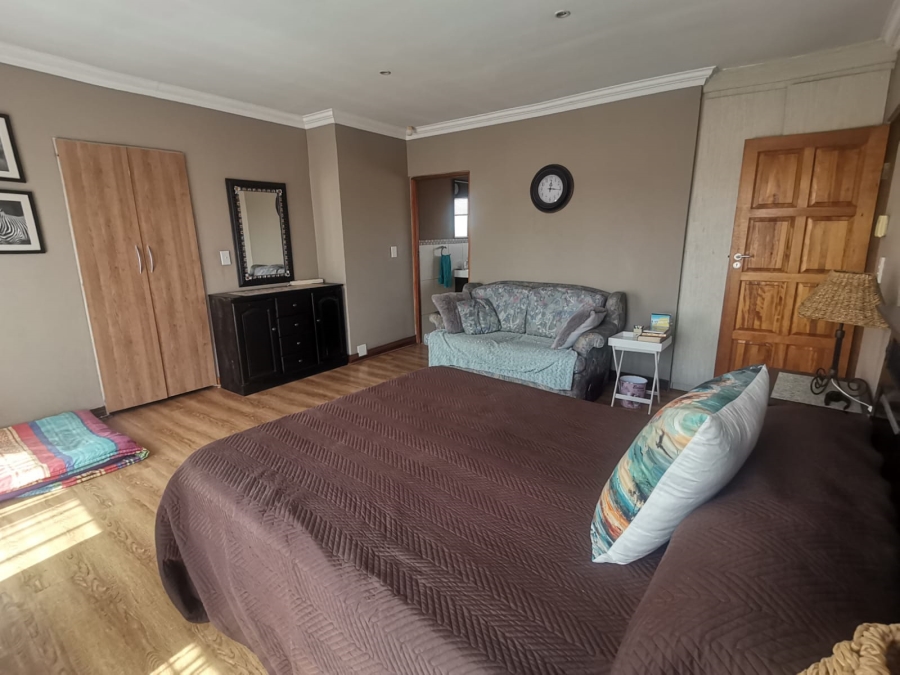 3 Bedroom Property for Sale in Vanderbijlpark SE 8 Gauteng