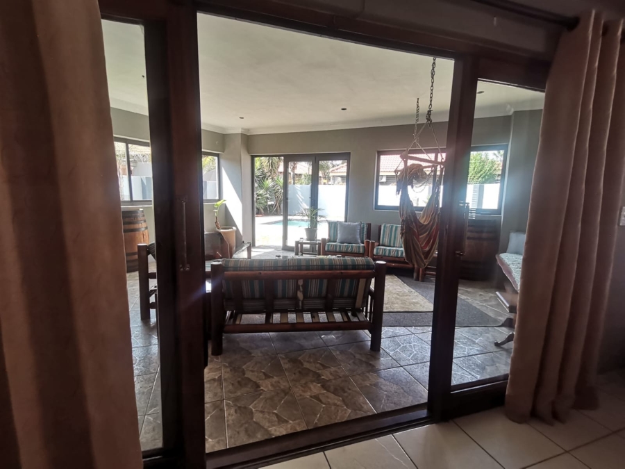 3 Bedroom Property for Sale in Vanderbijlpark SE 8 Gauteng