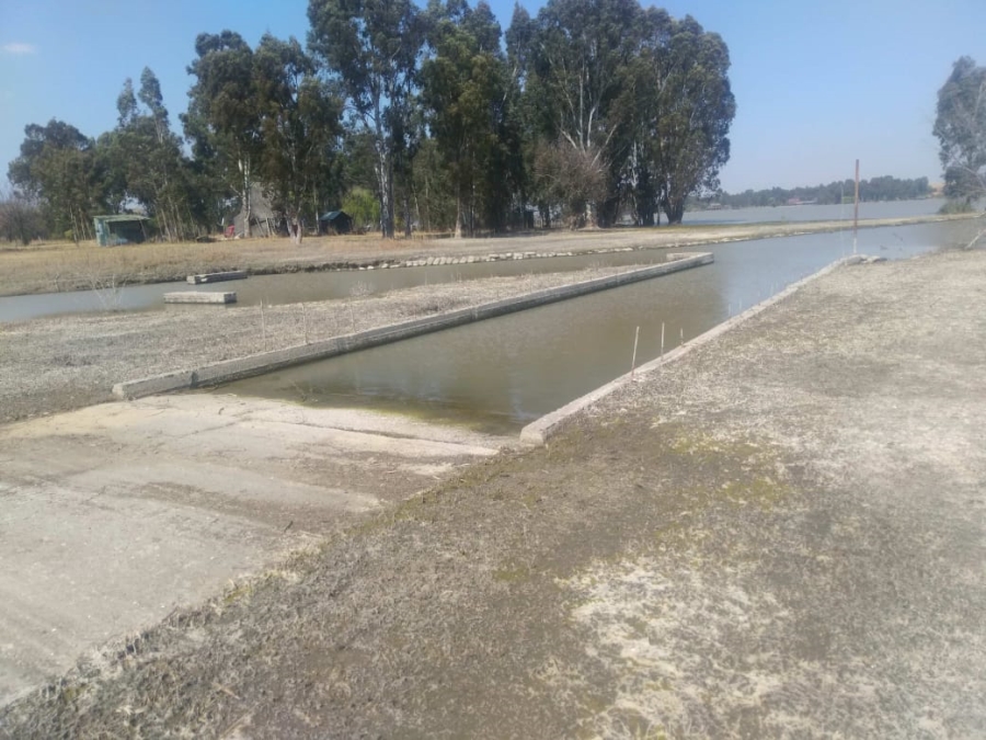 3 Bedroom Property for Sale in Hartbeesfontein AH Gauteng