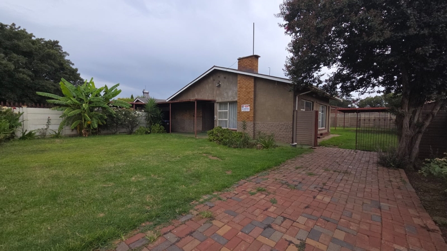 To Let 3 Bedroom Property for Rent in Vanderbijlpark CE 2 Gauteng