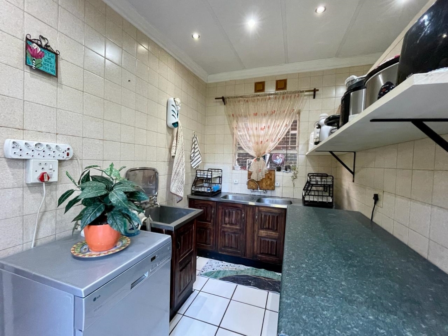 4 Bedroom Property for Sale in Three Rivers East Gauteng