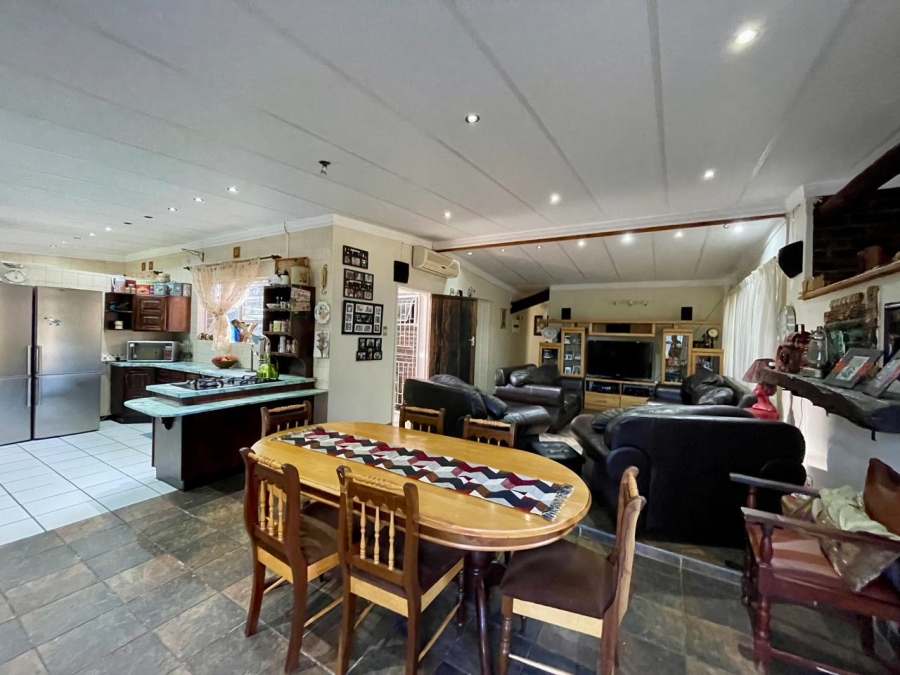 4 Bedroom Property for Sale in Three Rivers East Gauteng